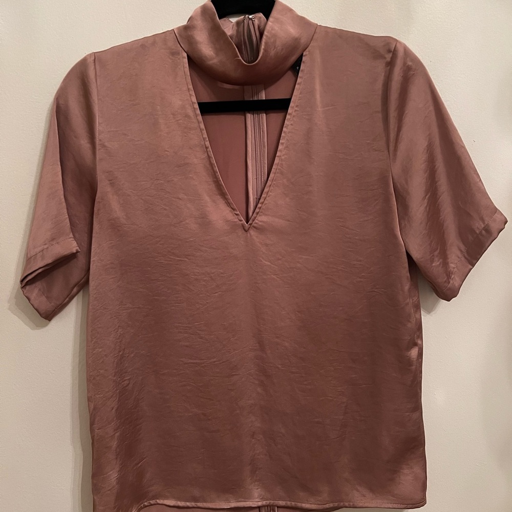 Mauve Theory short sleeve blouse with choker neck